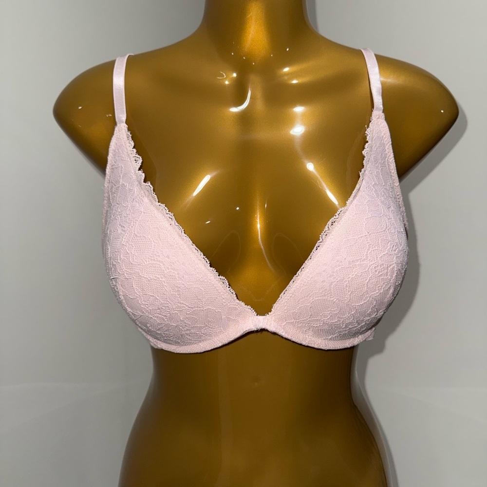 Nanette Lepore Light Pink Lace No Wire Bra - 36D